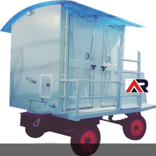 4-seater-mobile-toilet-500x500